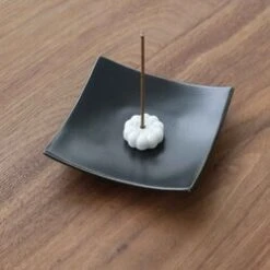 Diseno Living Palo Santo / Sage Ceramic Burning Square Holder- Sakura Black Fixed Size -Skin Care Store 133330653635776 3
